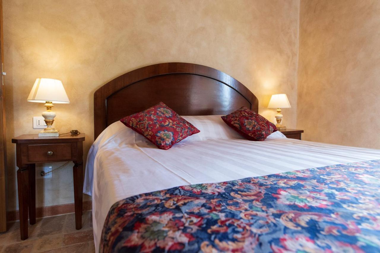 Locanda Di Montegiove Фано Экстерьер фото