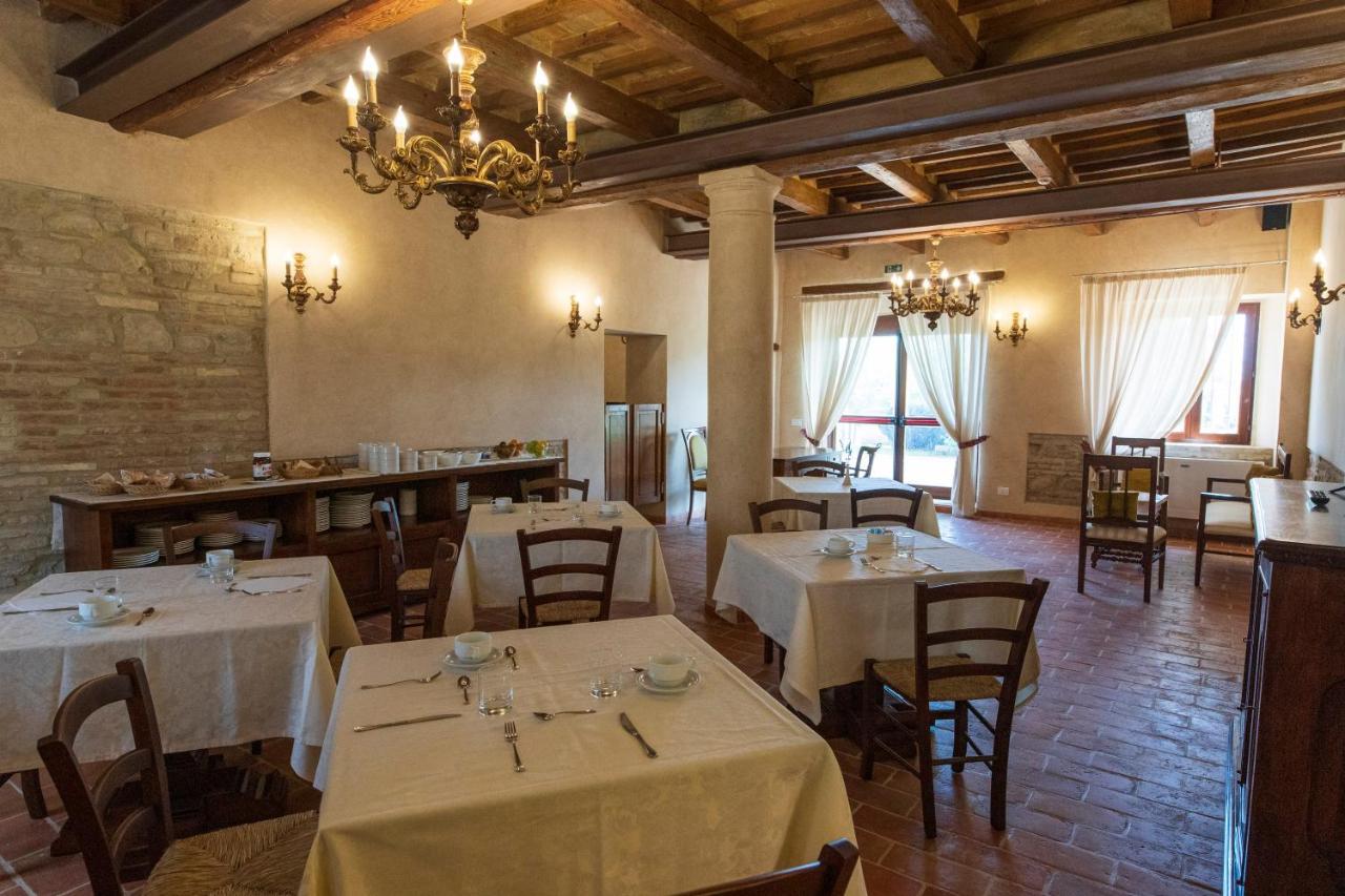 Locanda Di Montegiove Фано Экстерьер фото