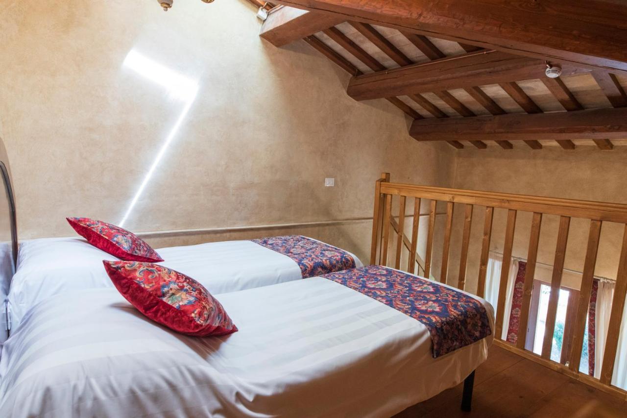 Locanda Di Montegiove Фано Экстерьер фото