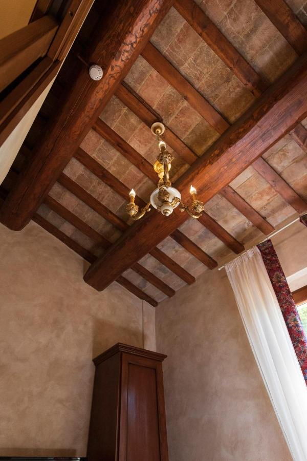 Locanda Di Montegiove Фано Экстерьер фото